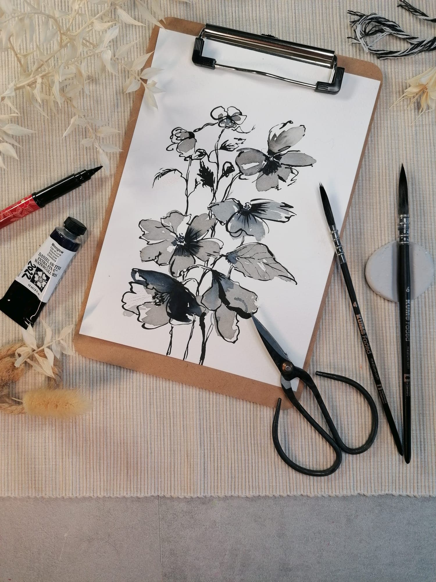 Florale Tuschezeichnung