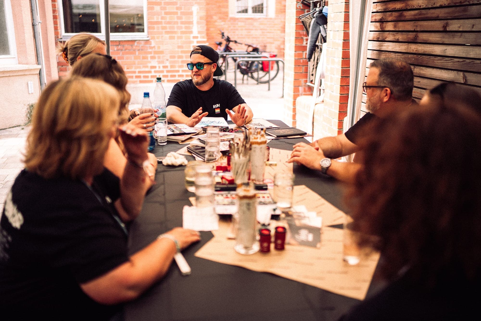 Workshop am langen Tisch