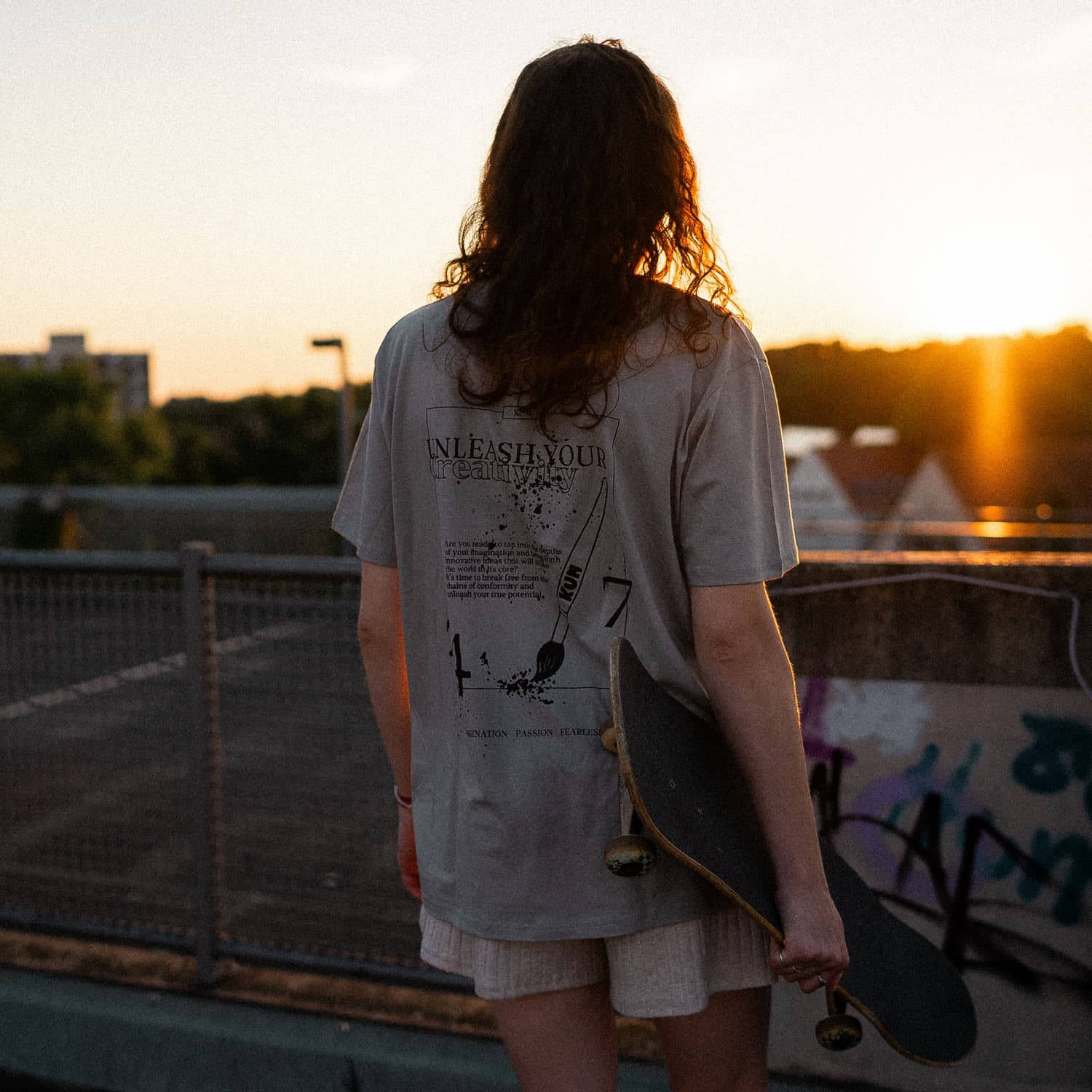 T-Shirt Unleash Your Creativity